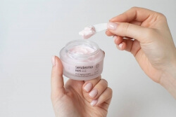 Sesderma Sesgen 32 Serum + C-VIT Eye + Reti Age Cream ZESTAW Pielęgnacja Odmładzająca - Serum 30 ml + Krem przeciwzmarszczkowy 50 ml + Krem pod oczy 15 ml