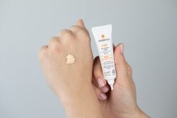 Sesderma C-VIT ZESTAW Krem nawilżający 50 ml + Serum liposomowe 30 ml + Krem pod oczy 15 ml + Kosmetyczka 1 szt