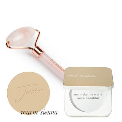Jane Iredale Mineral Foundation SPF 20 Refill + Refillable Compact GOLD + Roller Topestetic ZESTAW Puder prasowany - (kolor Warm Sienna) wkład 9,9 g+ Aluminiowa puderniczka (kolor złoty) 1 szt + Roller różowy kwarc 1 szt